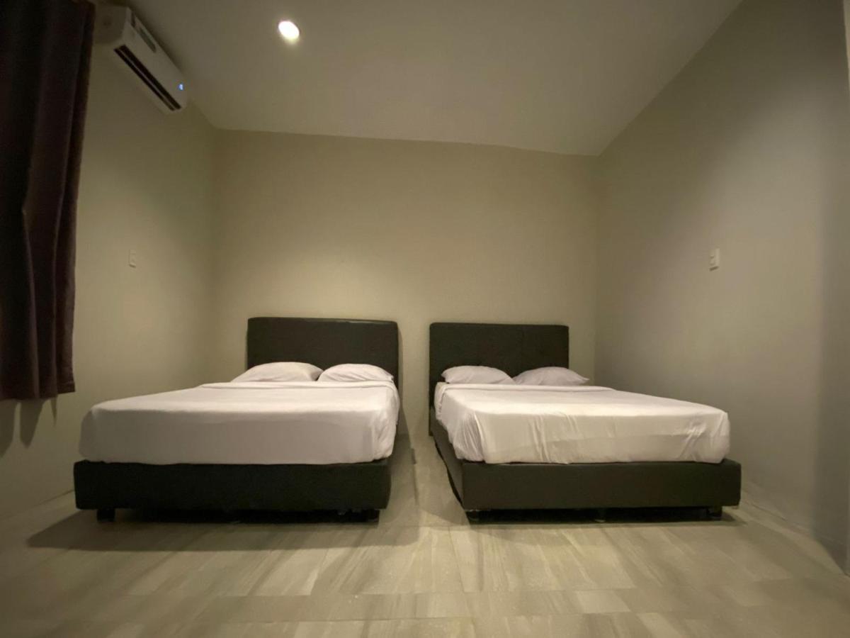 Vosstel Guest House Medan Buitenkant foto