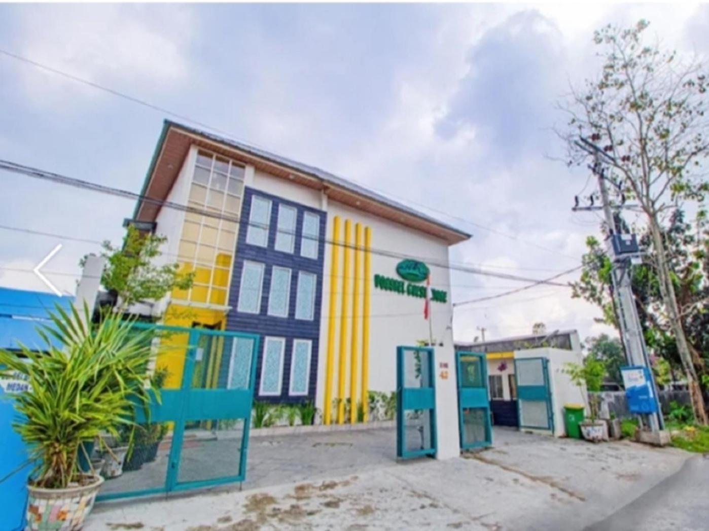 Vosstel Guest House Medan Buitenkant foto