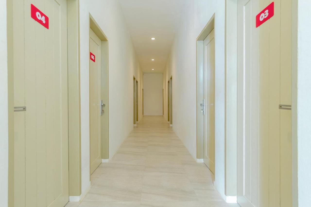 Vosstel Guest House Medan Buitenkant foto