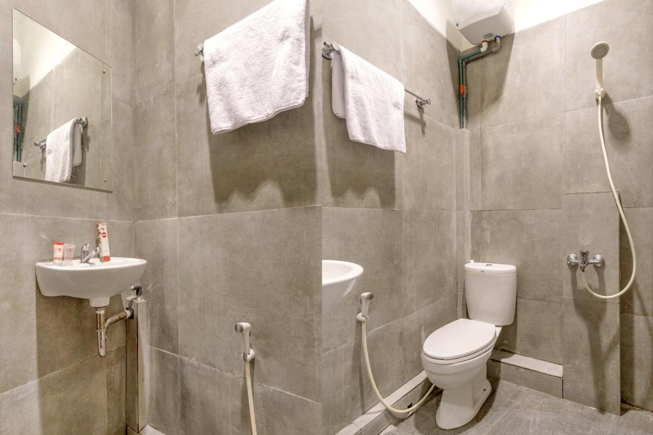 Vosstel Guest House Medan Buitenkant foto
