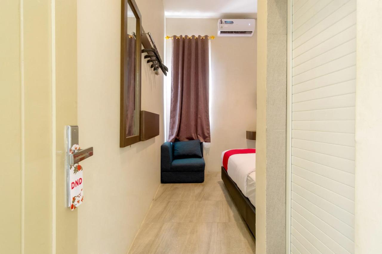 Vosstel Guest House Medan Buitenkant foto