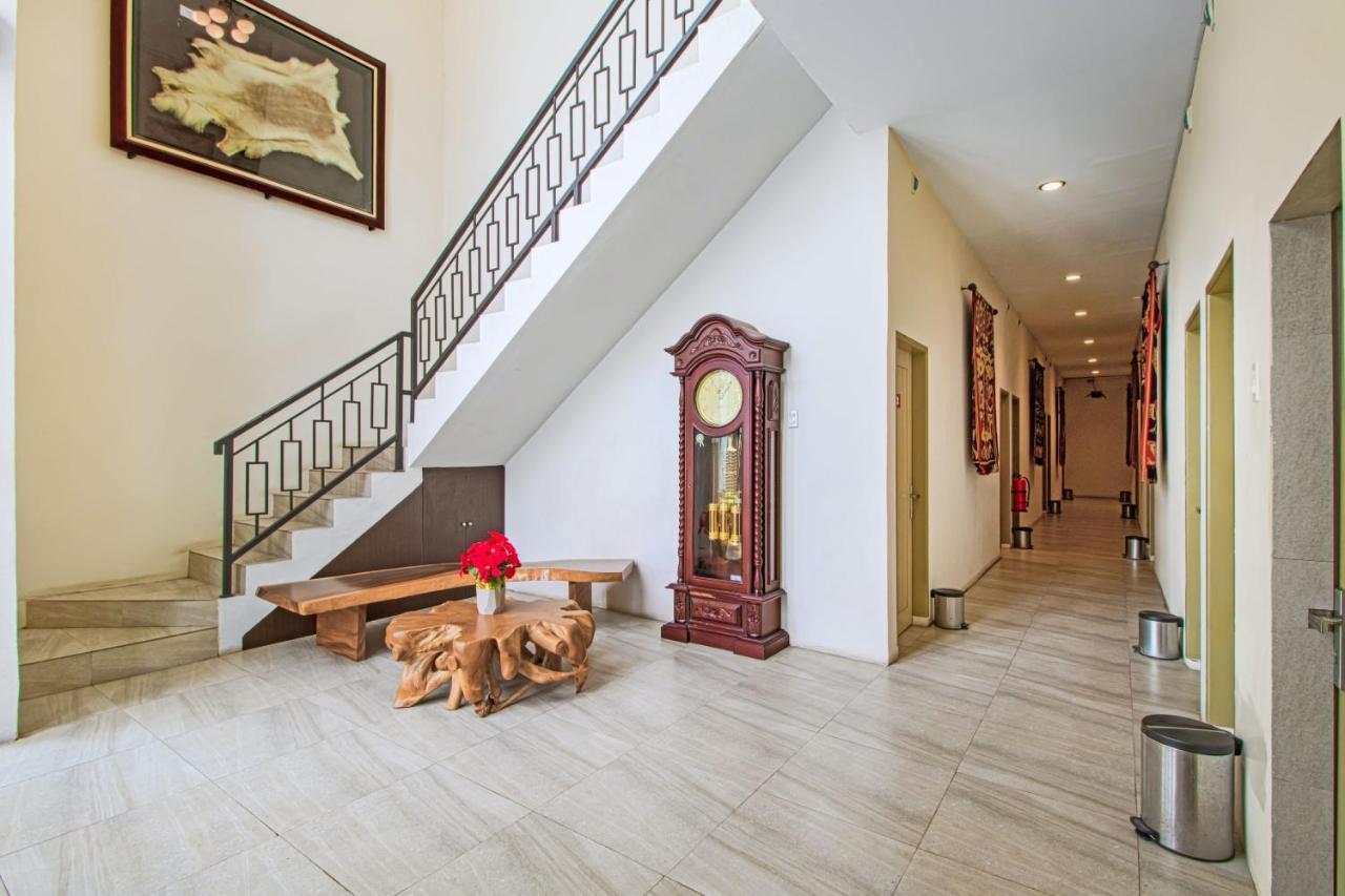 Vosstel Guest House Medan Buitenkant foto